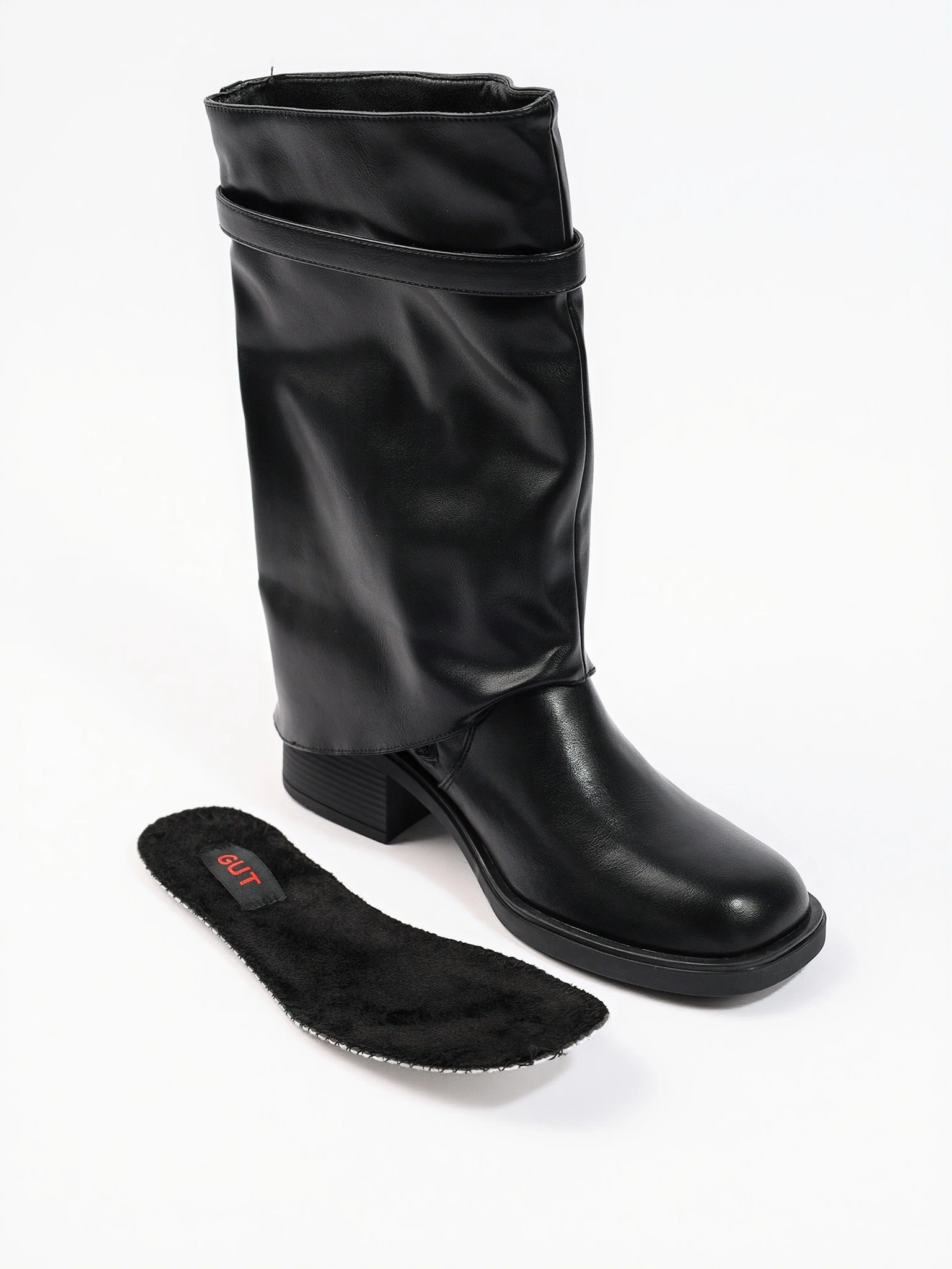 Сапоги укороченные с отворотом черного цвета